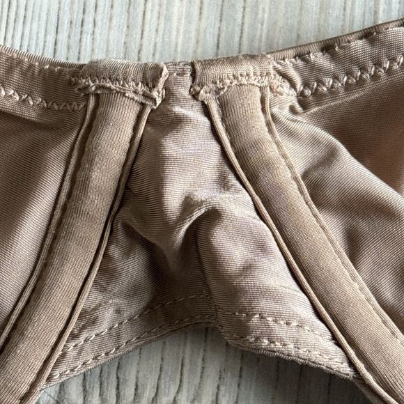 Cuup “The Triangle” Underwire Mocha Brown Three Clasp Bra - Size 38F - Picture 8 of 9